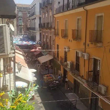 Sotto Il Duomo 아파트 *